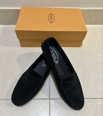 TOD'S 스테디셀러 로퍼 38 1/2 사이즈 블랙 스웨이드