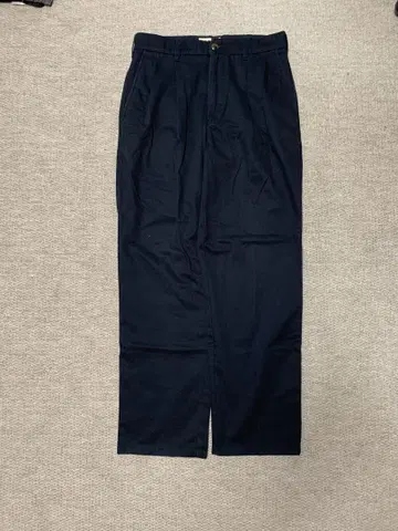 St. John's Bay 치노 팬츠 턱이 있는 네이비 00s 30/30