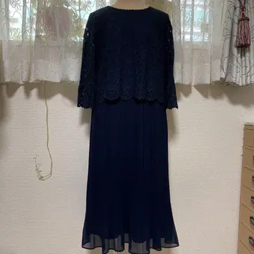 도쿄 소와르 원피스 다크 네이비