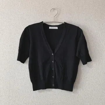 새상품급 엠프리미어 상의 반팔 가디건 38