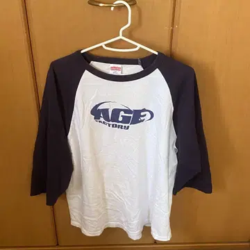 Age factory 티셔츠