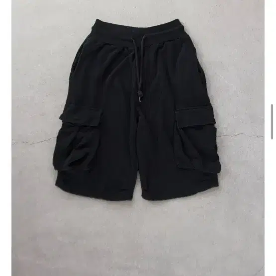 aeae AEAE Stud Shorts Chocolate on Bunjang Global Site.