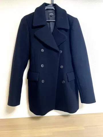 블랙 피코트