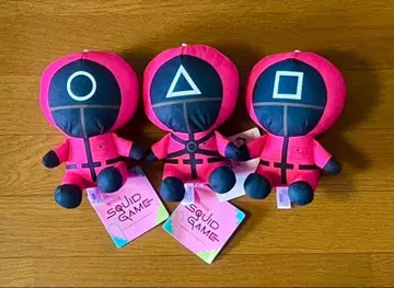 넷플릭스 시리즈 '오징어 게임' 시즌 3 봉제 인형 3개 세트