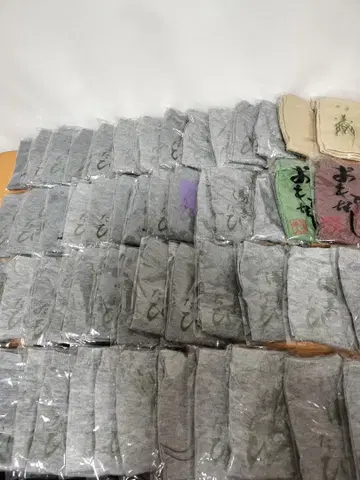 신상품, 미사용! 유타비 50켤레 + 4켤레 덤 묶음 판매