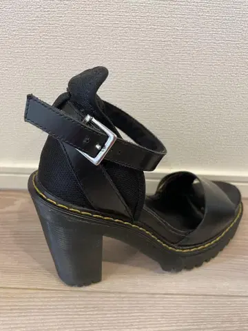 Dr. Martens 블랙 힐 샌들 23.5cm
