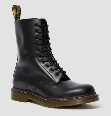 Dr. Martens 1490 블랙 워크 부츠 EU38 10홀