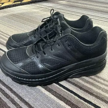 EG 별주 HOKAONEONE/호카오네오네 본다이 BONDI B 28cm