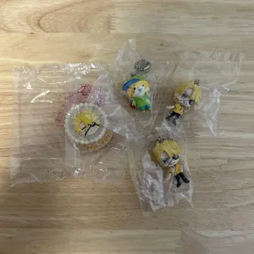 컬러풀 피치 피규어