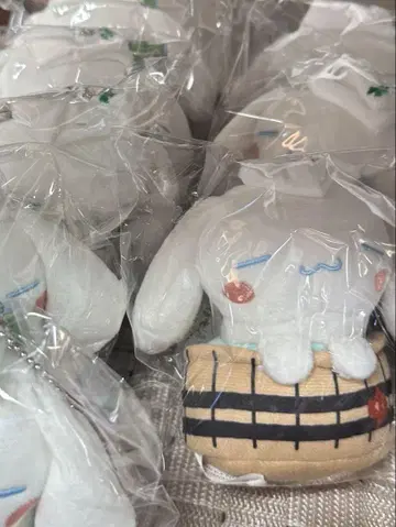 극락탕 RAKUSPA 산리오 마스코트 누쿠누쿠 시나몬
