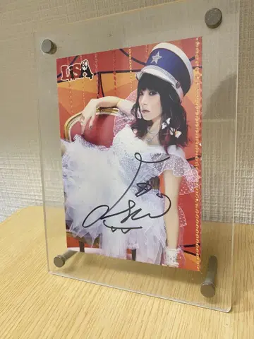LiSA 친필 사인 엽서 3장 세트