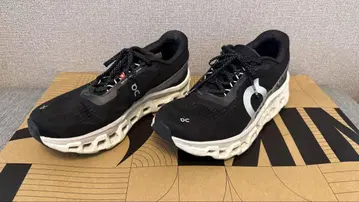 On cloud running 25.5cm