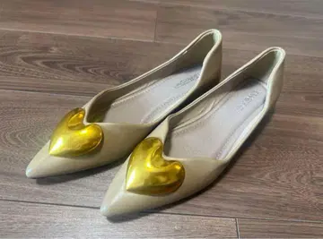 골드 하트 모티브 플랫 슈즈 24cm