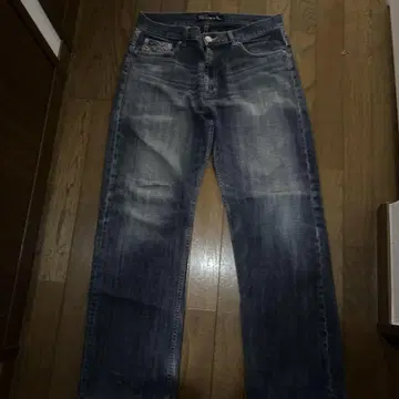 다크 블루 스트레이트 핏 데님