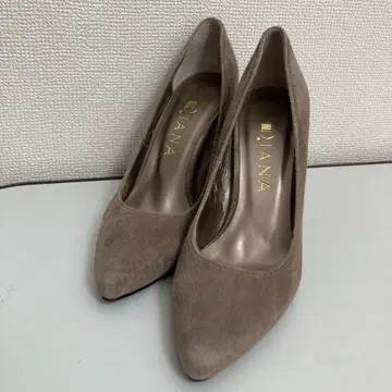 DIANA 베이지 스웨이드 하이힐