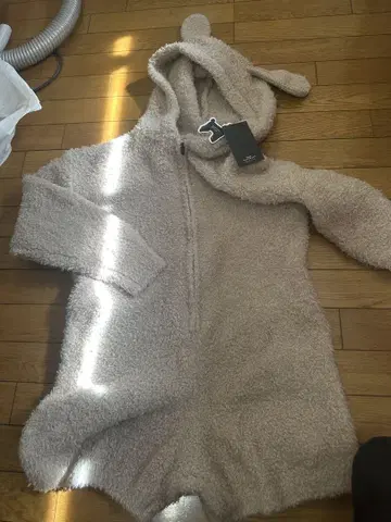 젤라또피케 후드 부착 베이지 플리스