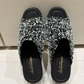 BUNWA SHOES 일본제 꽃무늬 웨지솔 샌들