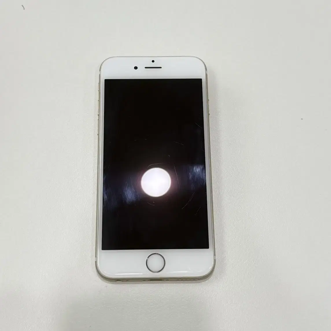 Apple社製 iPhone6sゴールド　※送料無料及び値下げ対応商品 APPLE | 애플 iPhone 6s Gold on Bunjang Global Site.