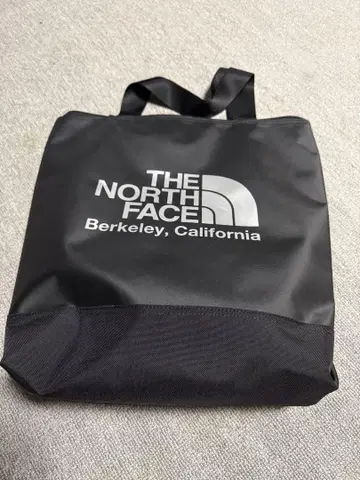 THE NORTH FACE 블랙 토트백 미사용 새상품