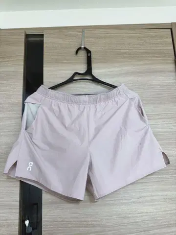 On 핑크 숏 팬츠 S