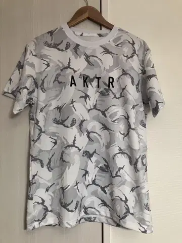 AKTR 카모 패턴 티셔츠 L 사이즈