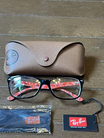 Ray-Ban 스퀘어형 검은색 테두리 RB5228F