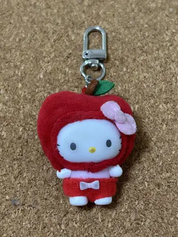 헬로키티 치비토모 과일 산리오 사과