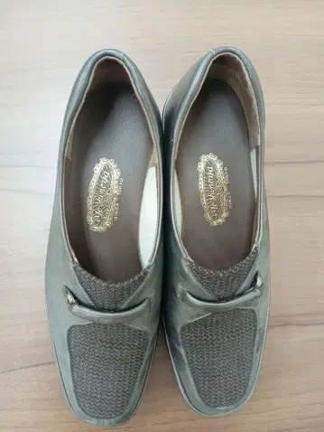 긴자 요시노야 그레이 슬립온 가죽 힐 3cm 컴포트 슈즈