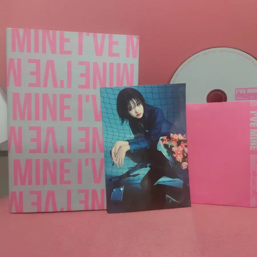 IVE | 아이브 Ive Mine Baddie Version Album contents