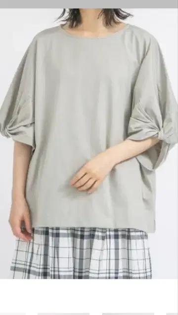 tutie 티셔츠