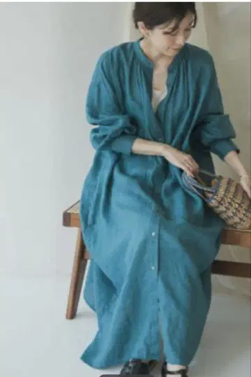 어반 리서치 도어즈 린넨 개더 원피스