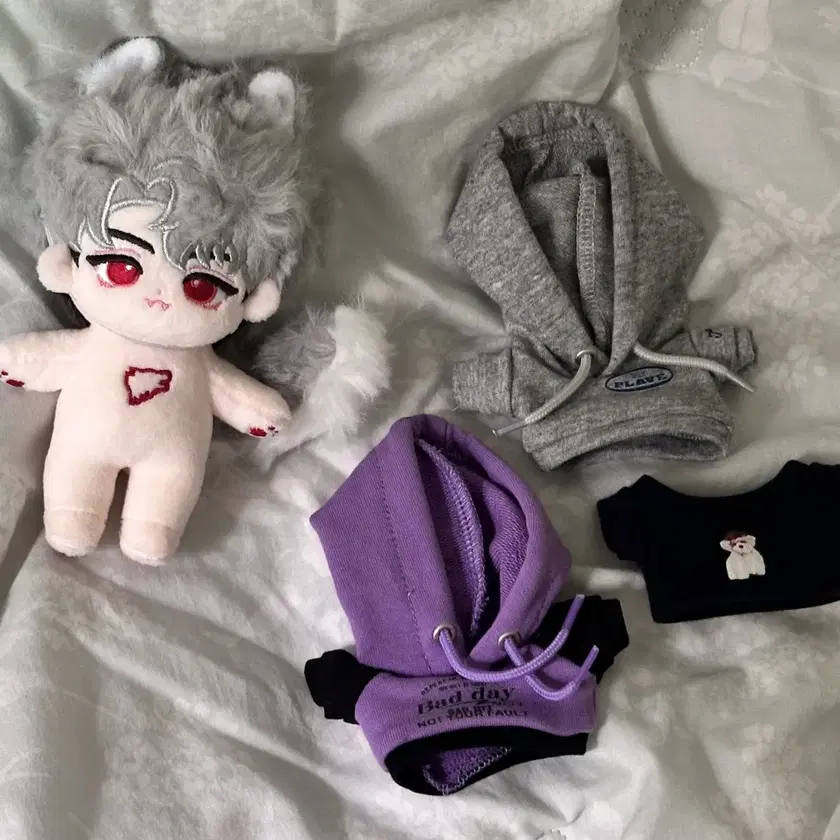 PLAVE ぬいぐるみ 20CM　eunho bamby ウノ　バンビ　 2点 PLAVE | 플레이브 PLAVE Eunho doll, baby Eunho, PLAVE outfit