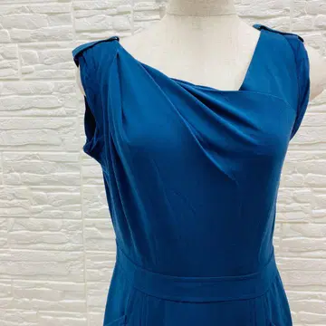 BCBGMAXAZARIA 파티 드레스 슬리브리스 사이즈 02