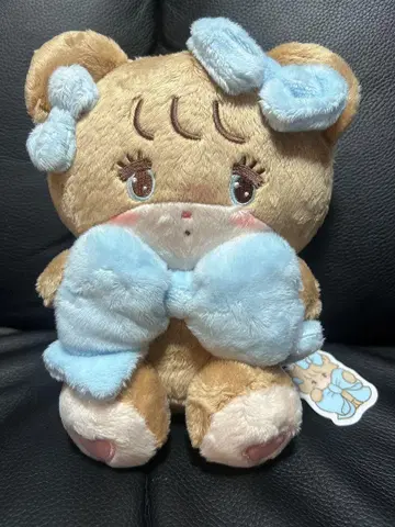 mikko characters 안아주는 리본 봉제 인형 라떼