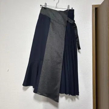 유나이티드 도쿄 사이드 플리츠 콤비 스커트