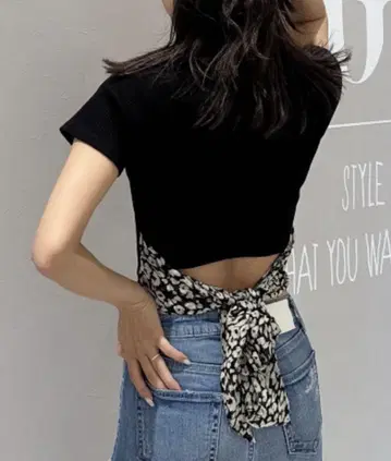 GYDA 블랙 리본 포함 등 오픈 티셔츠
