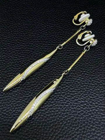 SWAROVSKI 디자인 귀걸이 흔들흔들