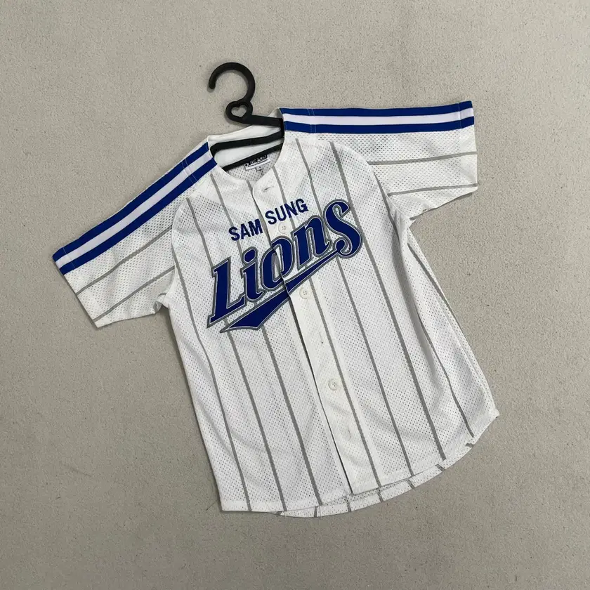 Lions GENDA 6 ユニフォーム Lions GENDA 6 ユニフォーム