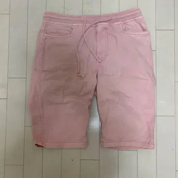 핑크 숏 팬츠