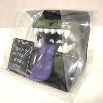 드래곤 퀘스트 명령어 창이 있는 피규어 컬렉션 미믹