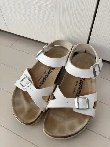 BIRKENSTOCK 버켄스탁 샌들 화이트 여성용 37