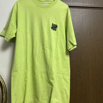 UNDEFEATED 라임 그린 티셔츠 M