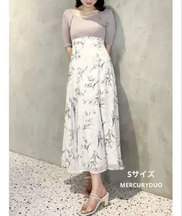 백 레이스업 도킹 원피스 머큐리 듀오