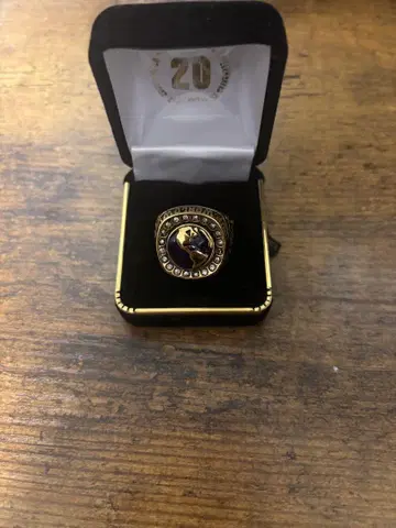 HUF 20주년 기념 반지