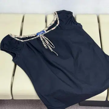 Burberry Blue Label Blouse/T26 브랜드 중고거래 플랫폼, 번개장터