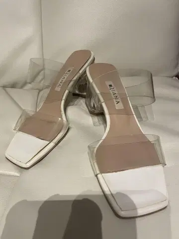 DIANA 다이애나 클리어 힐 샌들 화이트 청키 힐 21.5cm