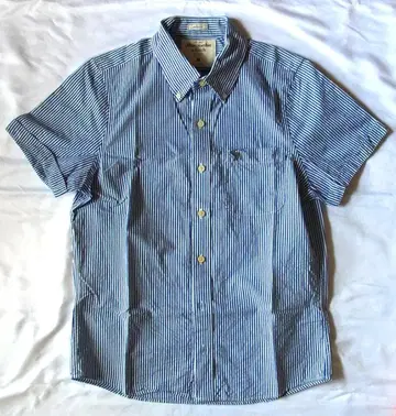 Abercrombie & Fitch 아바클로 반팔 셔츠 M 미사용