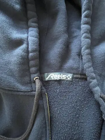 Reels 네이비 후드티