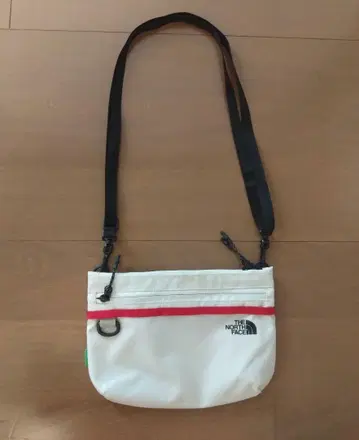 노스페이스 숄더백 NN2PQ05A