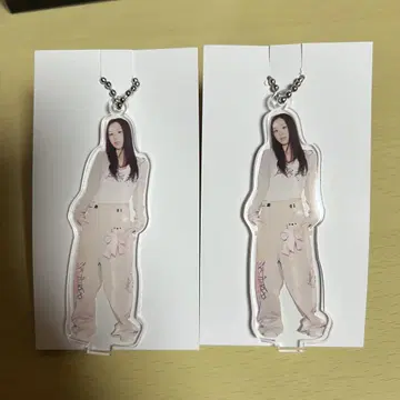 TWICE 랜덤 미니 아크릴 스탠드 참 - 채영